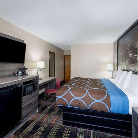 Super 8 By Wyndham Kansas City At Barry Road/Airport Extérieur photo