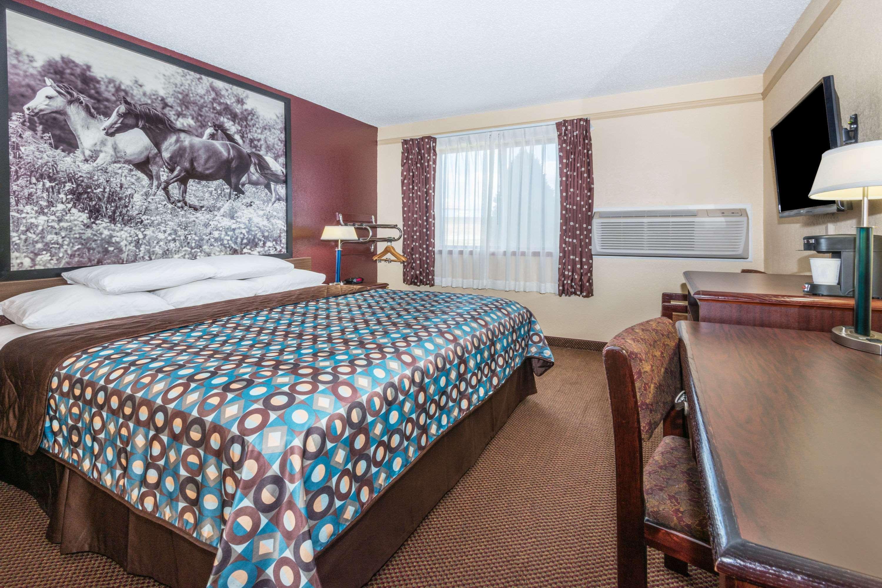 Super 8 By Wyndham Kansas City At Barry Road/Airport Extérieur photo