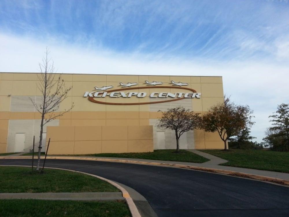 Super 8 By Wyndham Kansas City At Barry Road/Airport Extérieur photo